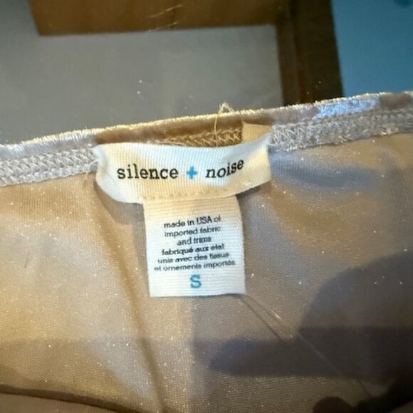 Urban Outfitter's NWT Women's Silver Going Out Top - S - Picture 2 of 4